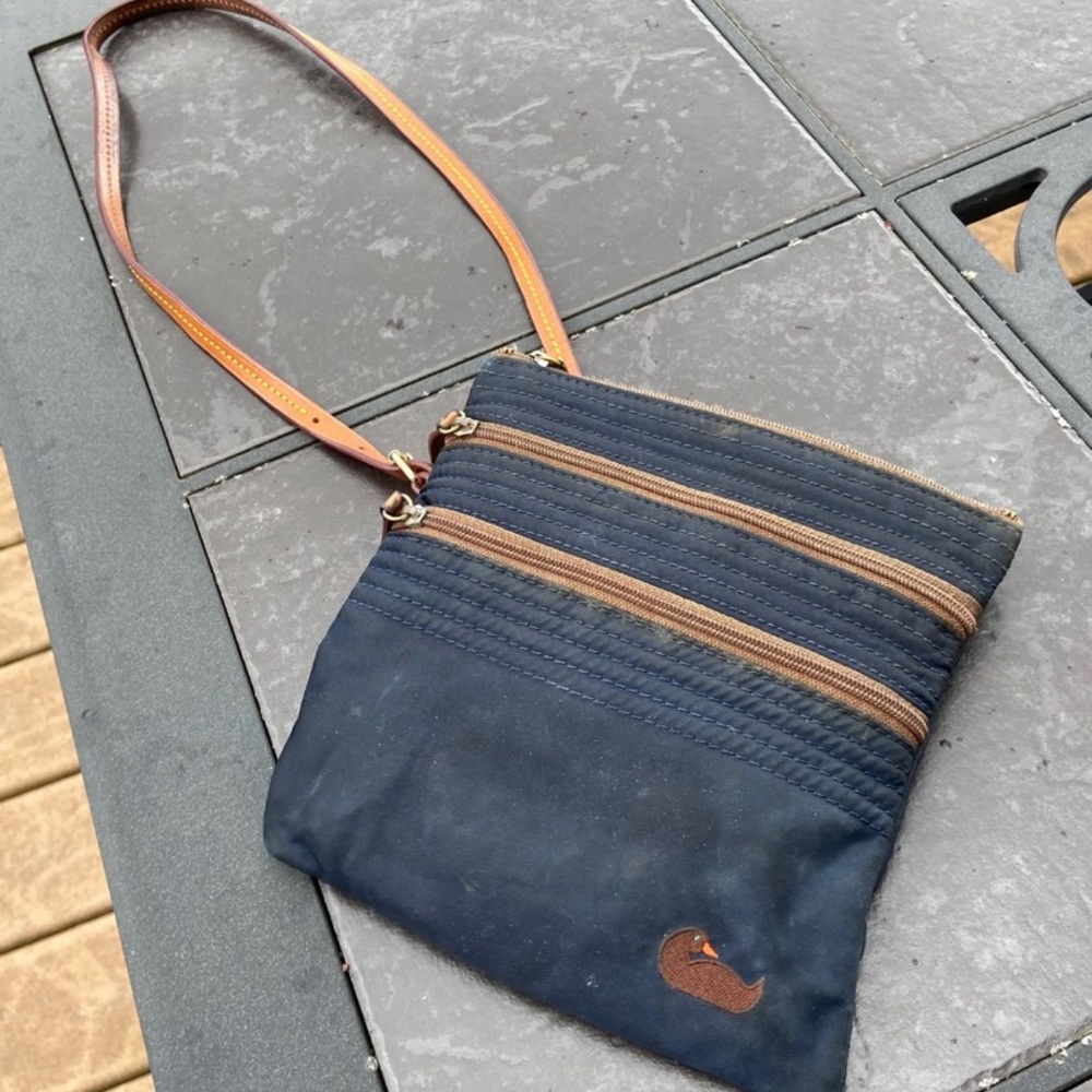 Dooney & Bourke Crossbody Bag